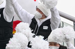 亚博-科维托娃在FPX比赛中反败为胜，刷新纪录引发热议！赛场气氛高涨的简单介绍