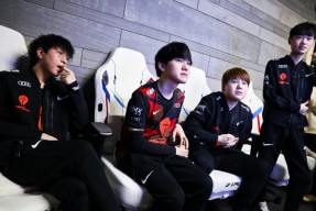 YABO- rookie被rng打哭那场比赛 